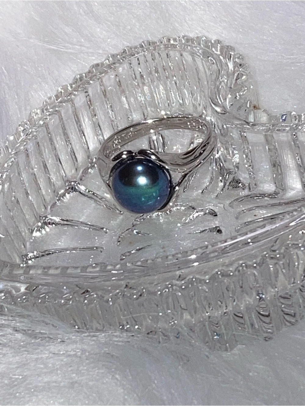 Sterling Silver Ring with Blue-Green Pearl